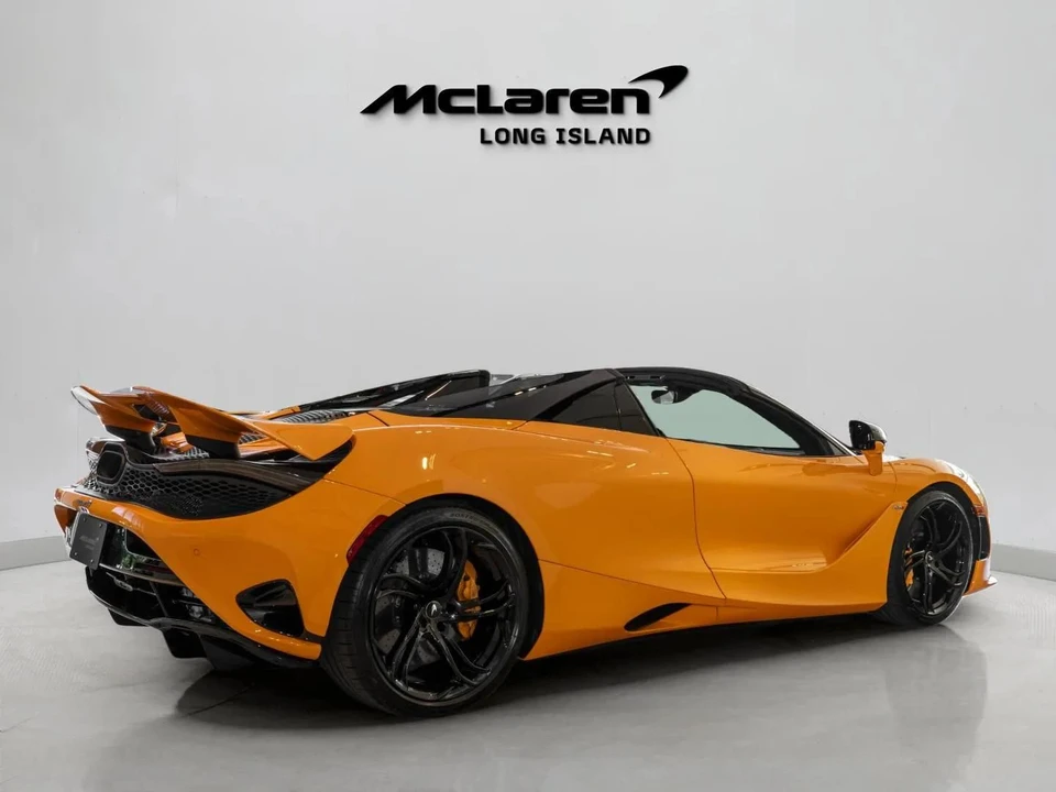 2024 McLaren 750S - Image 8 of 31