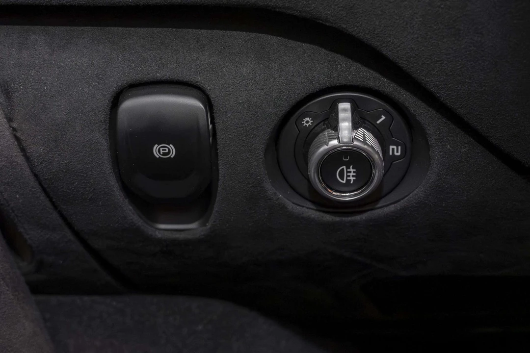 2024 McLaren 750S - Image 25 of 31