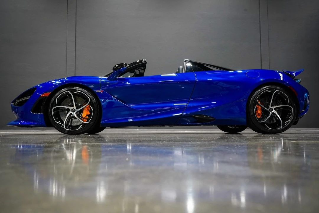 2024 McLaren 750S Spider - Image 3 of 31
