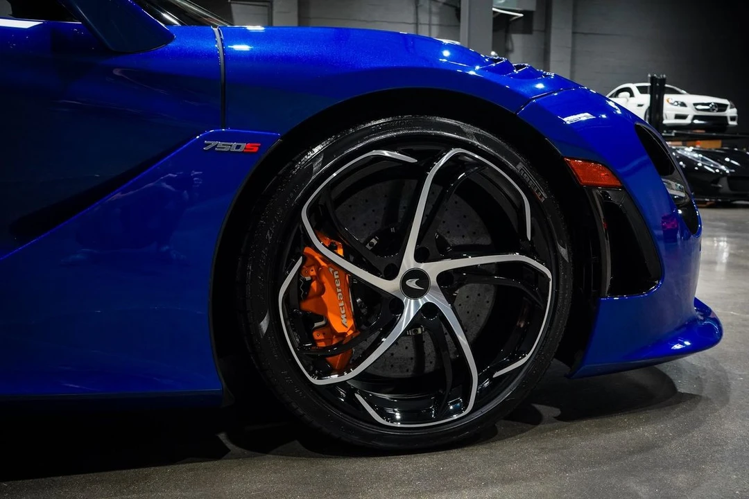 2024 McLaren 750S Spider - Image 17 of 31