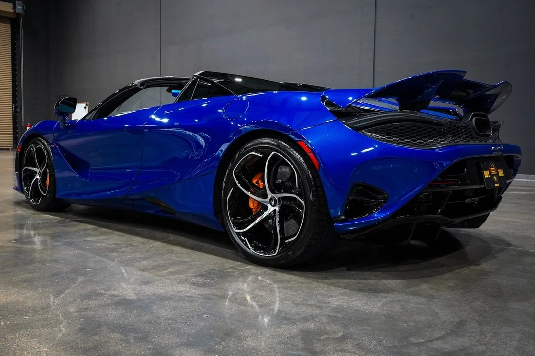 2024 McLaren 750S Spider - Image 5 of 31