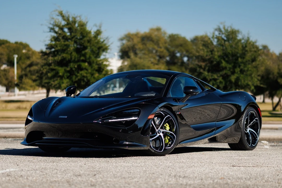 2024 McLaren 750S Spider - Image 6 of 12