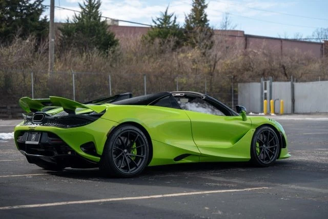 2024 McLaren 750S Spider - Image 18 of 21