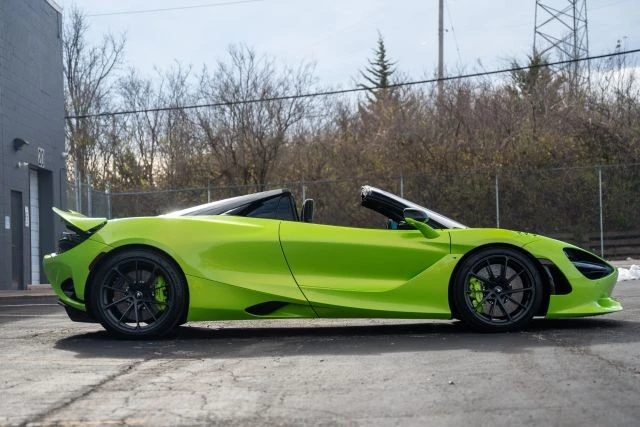 2024 McLaren 750S Spider - Image 17 of 21