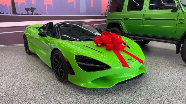 2024 McLaren 750S Spider - Image 16 of 18