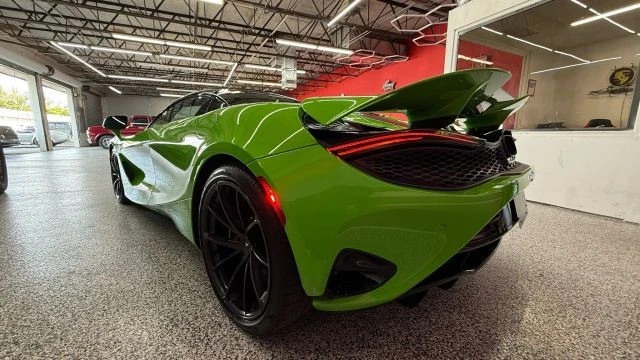 2024 McLaren 750S Spider - Image 3 of 18
