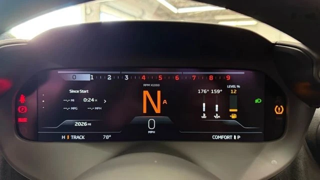 2024 McLaren 750S Spider - Image 6 of 18