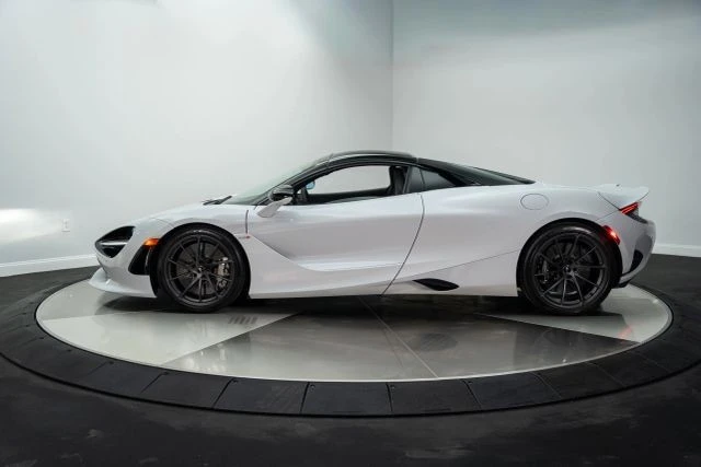 2024 McLaren 750S Spider - Image 8 of 21