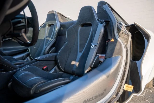 2024 McLaren 750S Spider - Image 3 of 21
