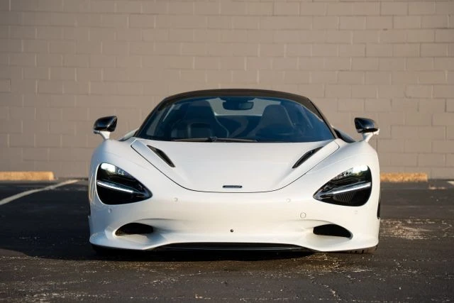 2024 McLaren 750S Spider - Image 14 of 21