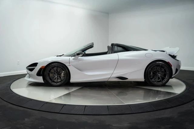 2024 McLaren 750S Spider - Image 14 of 21