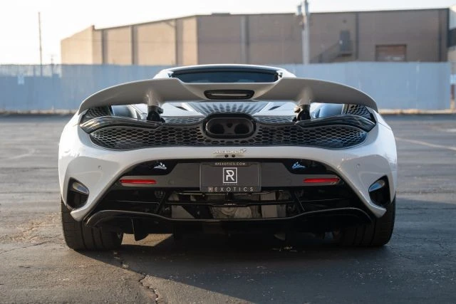 2024 McLaren 750S Spider - Image 10 of 21