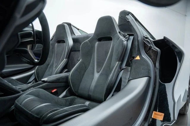 2024 McLaren 750S Spider - Image 3 of 21