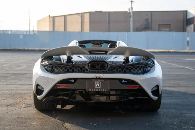 2024 McLaren 750S Spider - Image 17 of 21