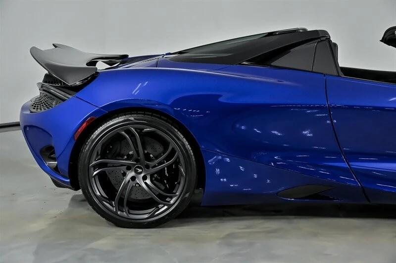 2024 McLaren 750S Spider - Image 14 of 21