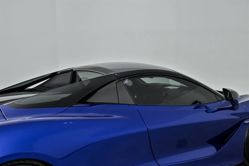 2024 McLaren 750S Spider - Image 17 of 21