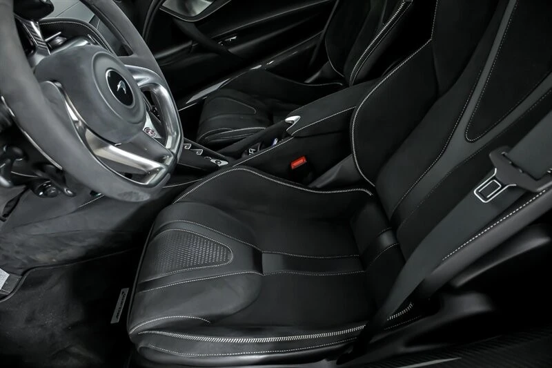 2024 McLaren 750S Spider - Image 23 of 31