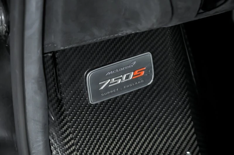 2024 McLaren 750S Spider - Image 26 of 31