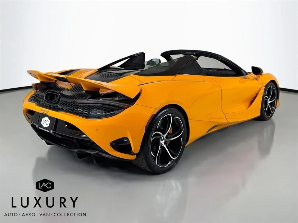 2024 McLaren 750S Spider - Image 4 of 12