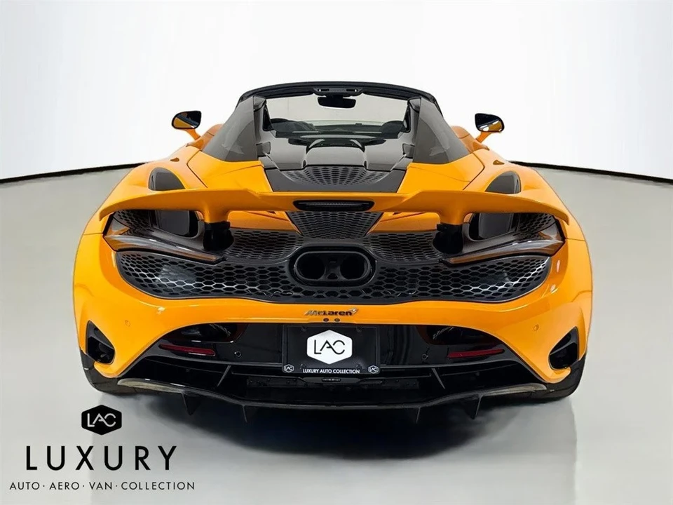 2024 McLaren 750S Spider - Image 5 of 12