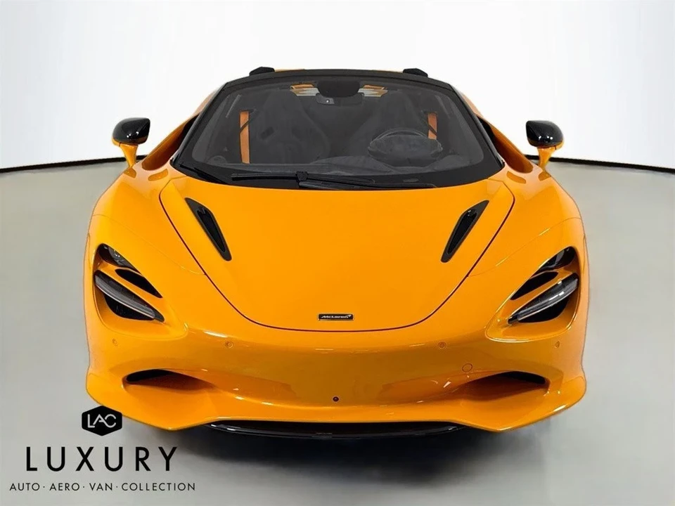 2024 McLaren 750S Spider - Image 10 of 12