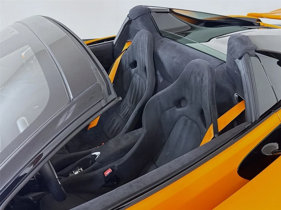 2024 McLaren 750S Spider - Image 11 of 12