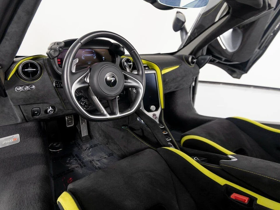 2024 McLaren 750S Spider - Image 15 of 31