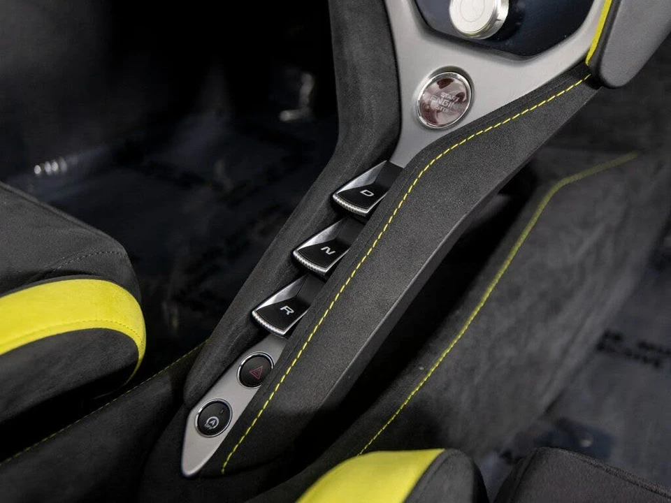 2024 McLaren 750S Spider - Image 31 of 31