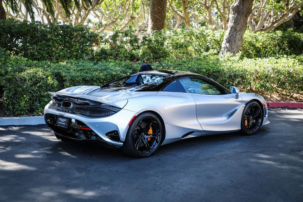 2024 McLaren 750S Spider - Image 8 of 28