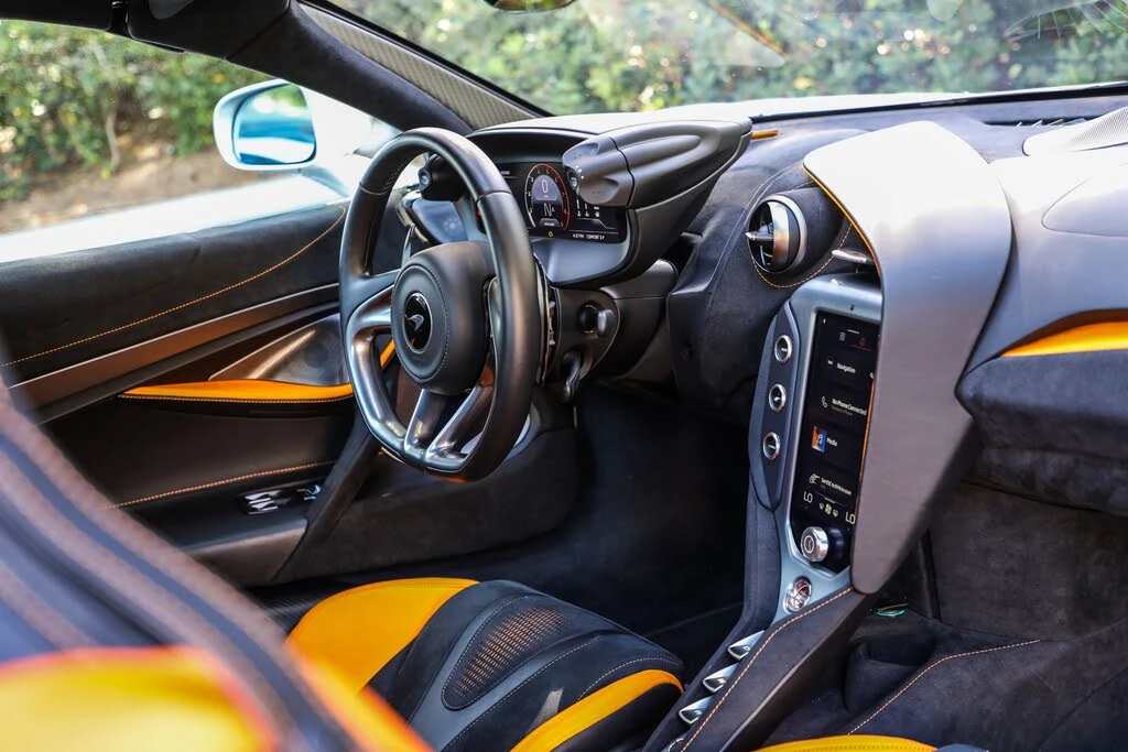2024 McLaren 750S Spider - Image 15 of 28