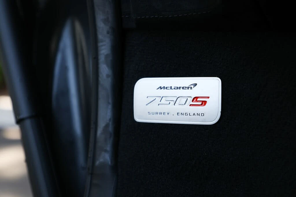 2024 McLaren 750S Spider - Image 19 of 28
