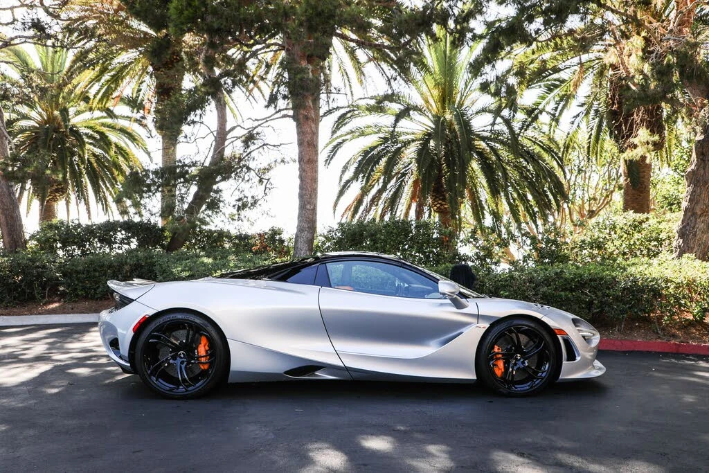 2024 McLaren 750S Spider - Image 26 of 28