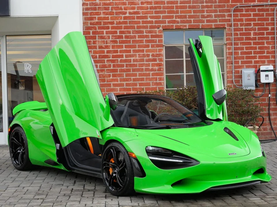 2024 McLaren 750S Spider - Image 20 of 31