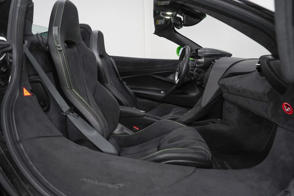 2024 McLaren 750S Spider - Image 27 of 31