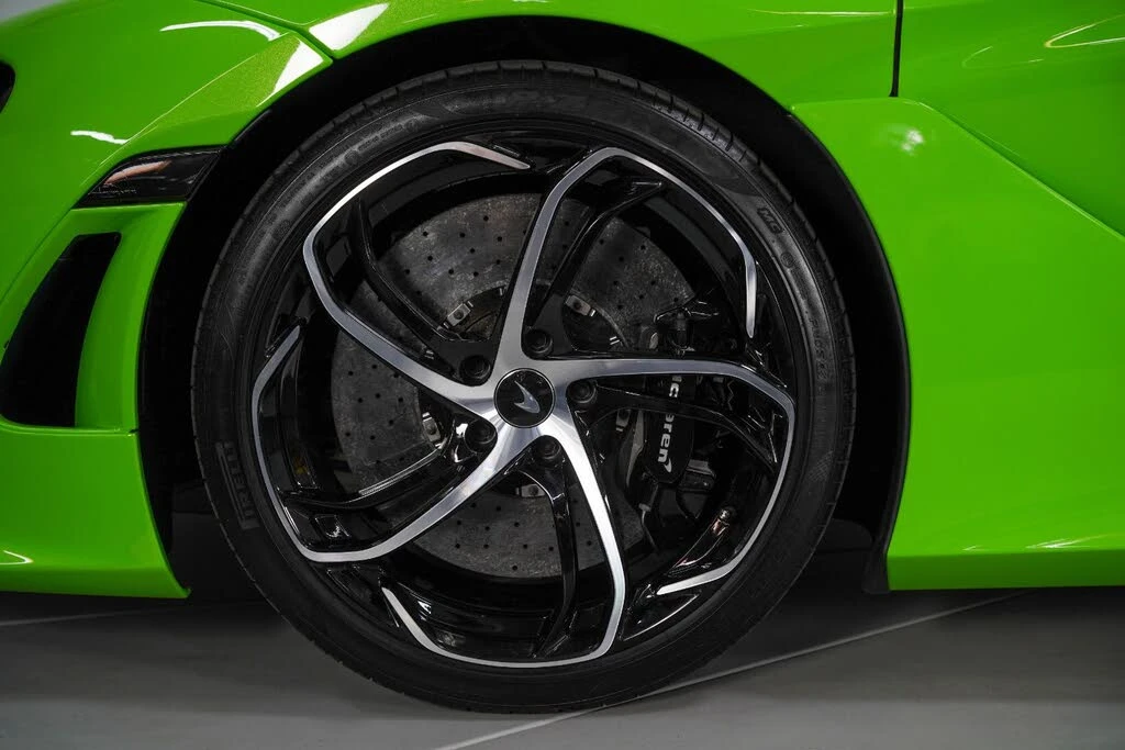 2024 McLaren 750S Spider - Image 16 of 31