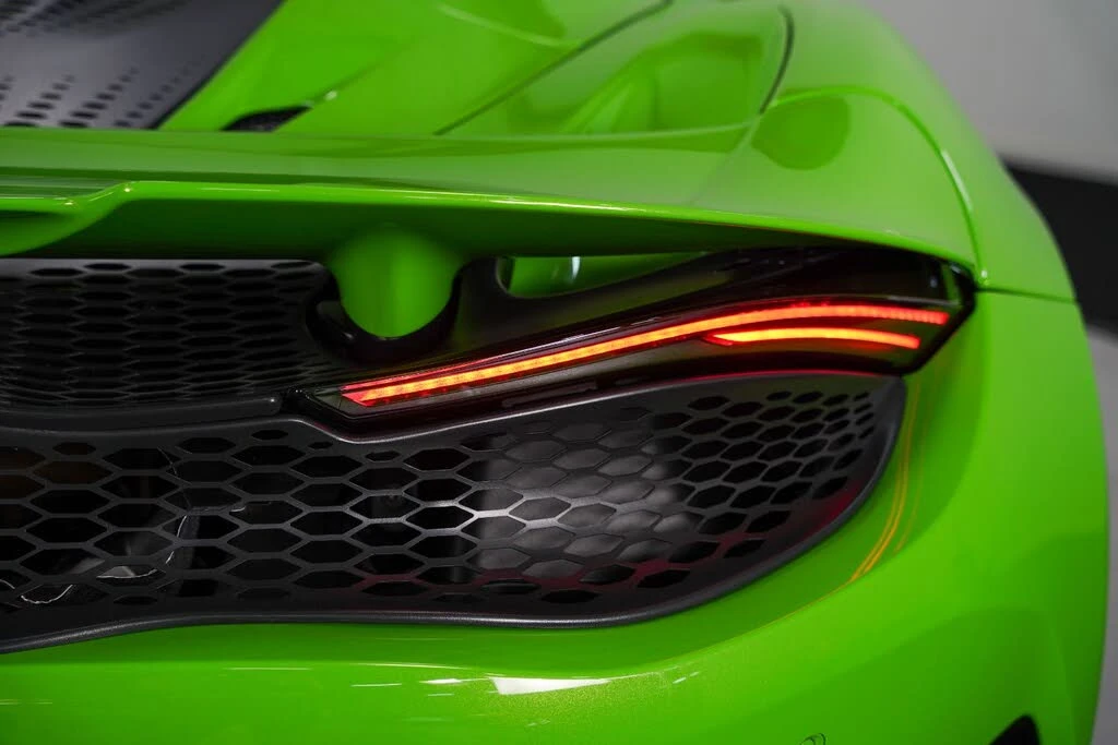 2024 McLaren 750S Spider - Image 22 of 31
