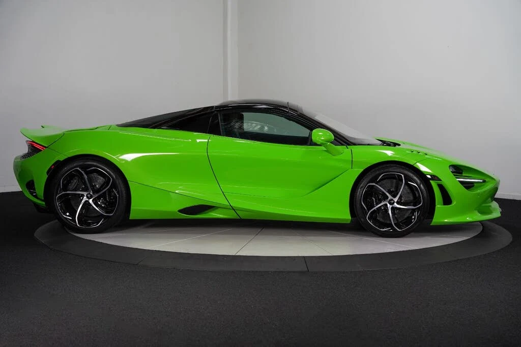 2024 McLaren 750S Spider - Image 8 of 31