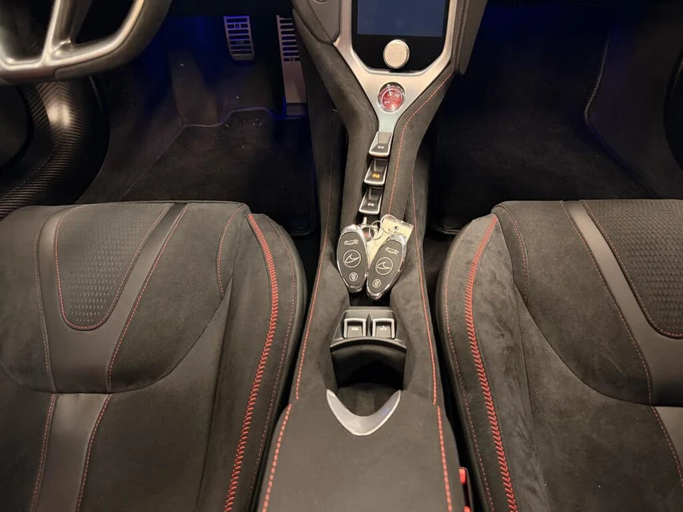 2024 McLaren 750S Spider - Image 29 of 31
