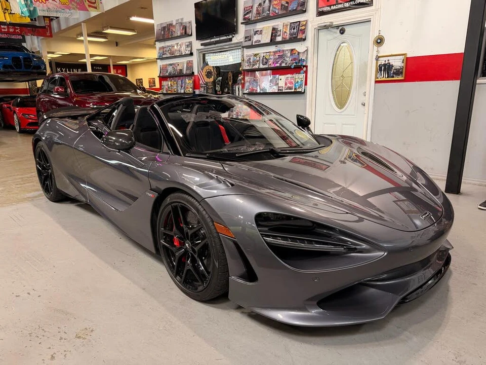 2024 McLaren 750S Spider - Image 3 of 31
