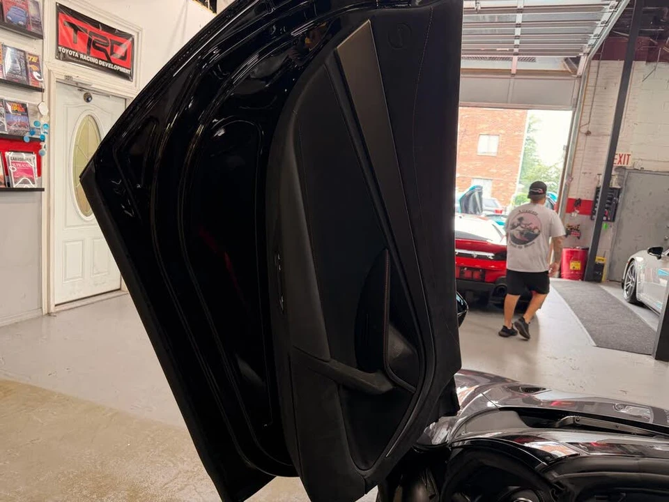 2024 McLaren 750S Spider - Image 26 of 31
