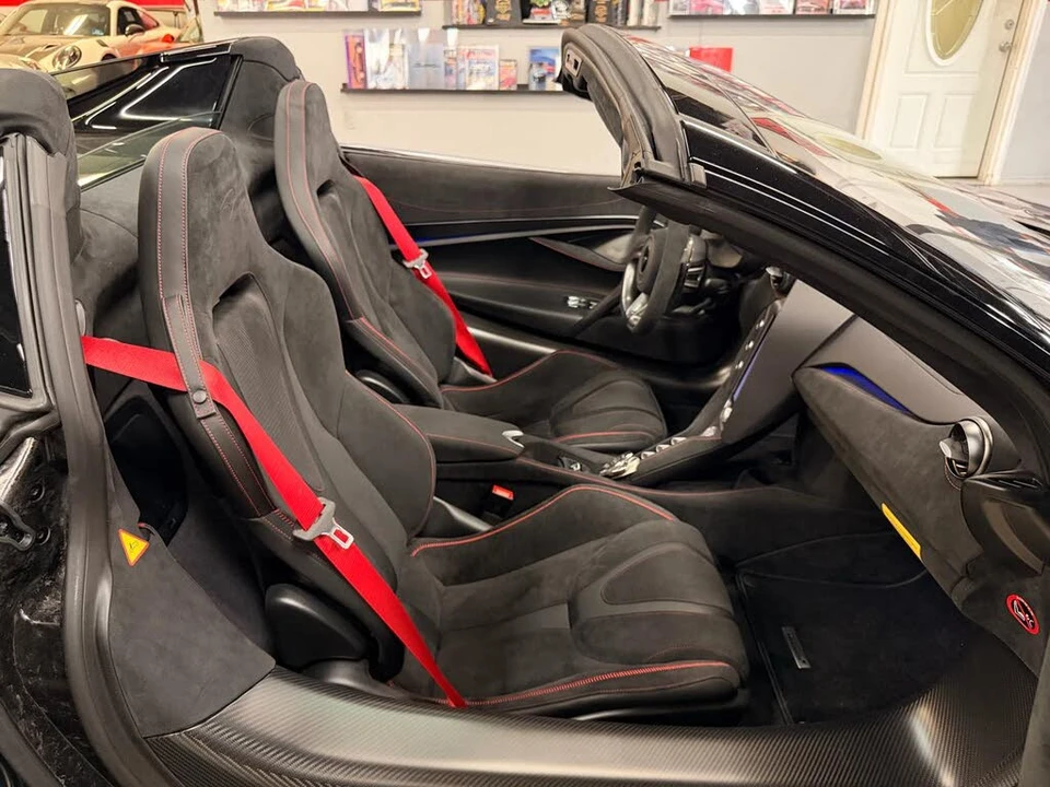 2024 McLaren 750S Spider - Image 30 of 31