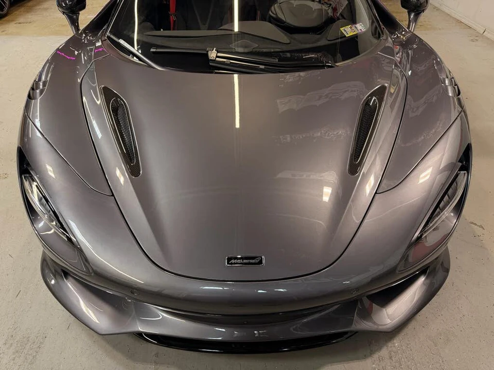 2024 McLaren 750S Spider - Image 12 of 31