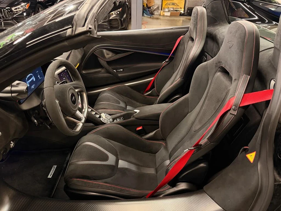 2024 McLaren 750S Spider - Image 24 of 31