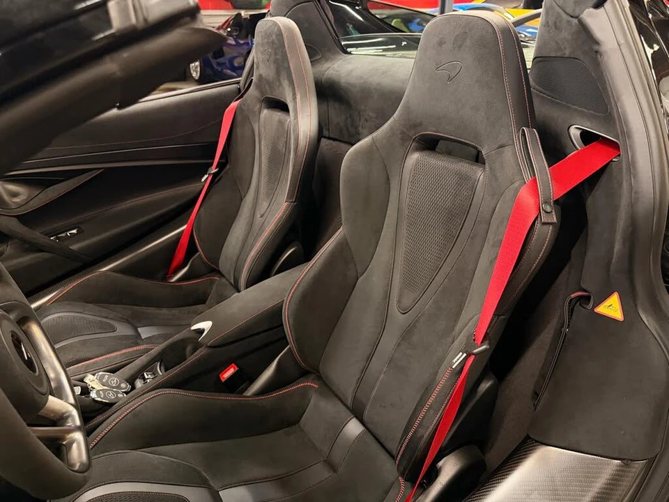 2024 McLaren 750S Spider - Image 25 of 31