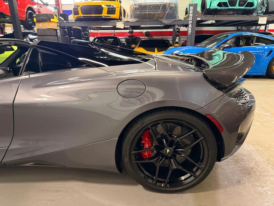 2024 McLaren 750S Spider - Image 17 of 31