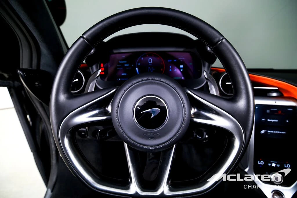 2024 McLaren 750S Spider - Image 16 of 31