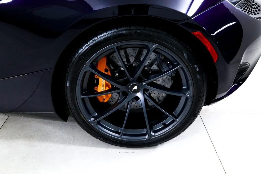 2024 McLaren 750S Spider - Image 26 of 31