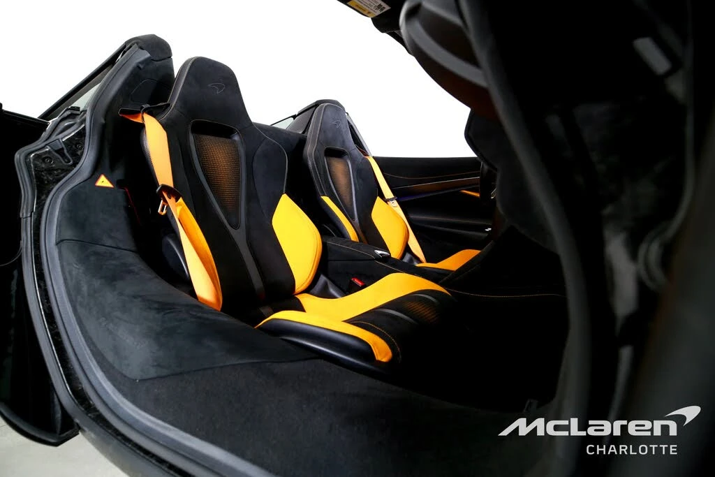 2024 McLaren 750S Spider - Image 20 of 31