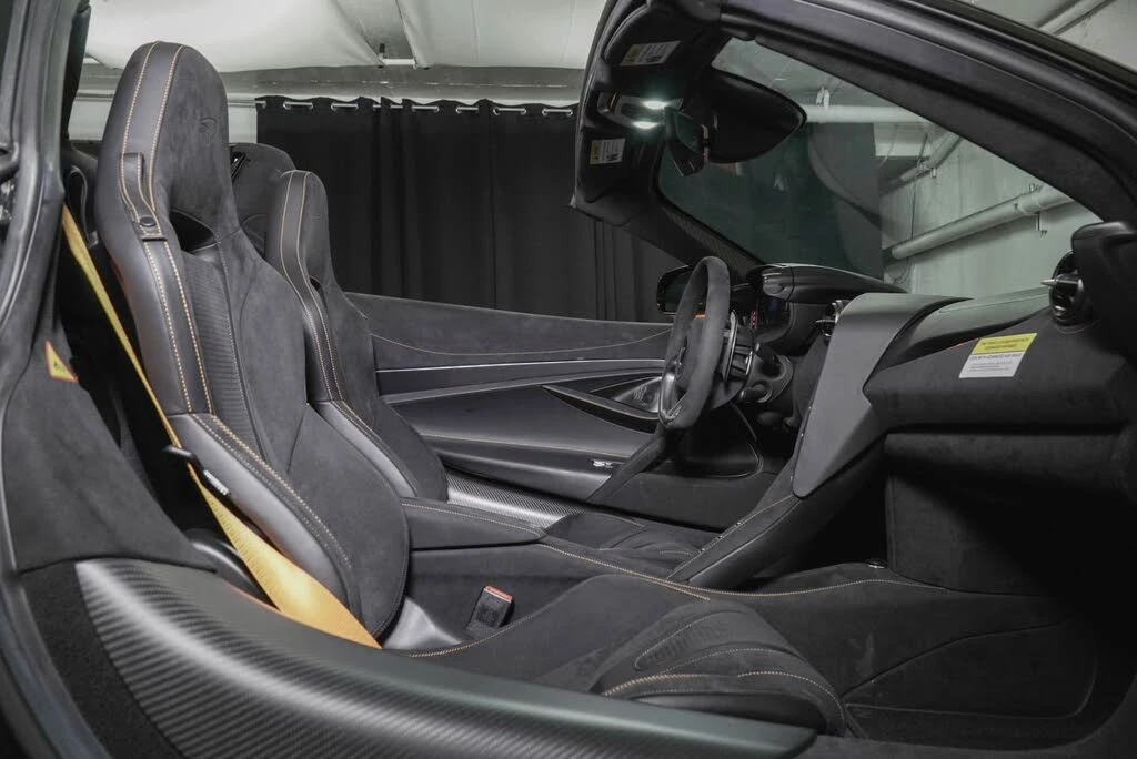 2024 McLaren 750S Spider - Image 12 of 31