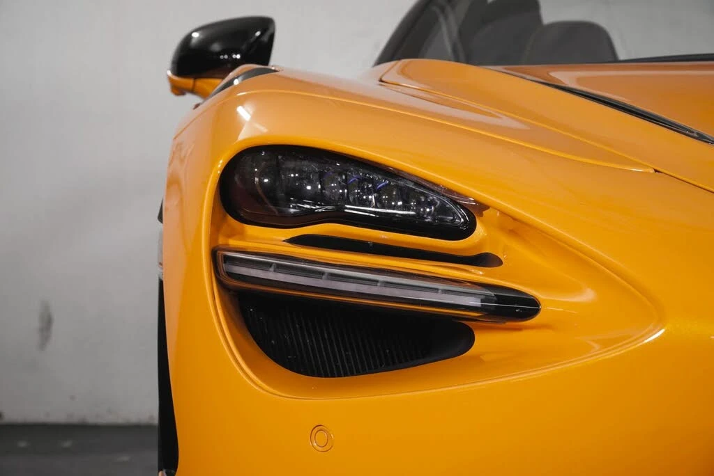 2024 McLaren 750S Spider - Image 15 of 31